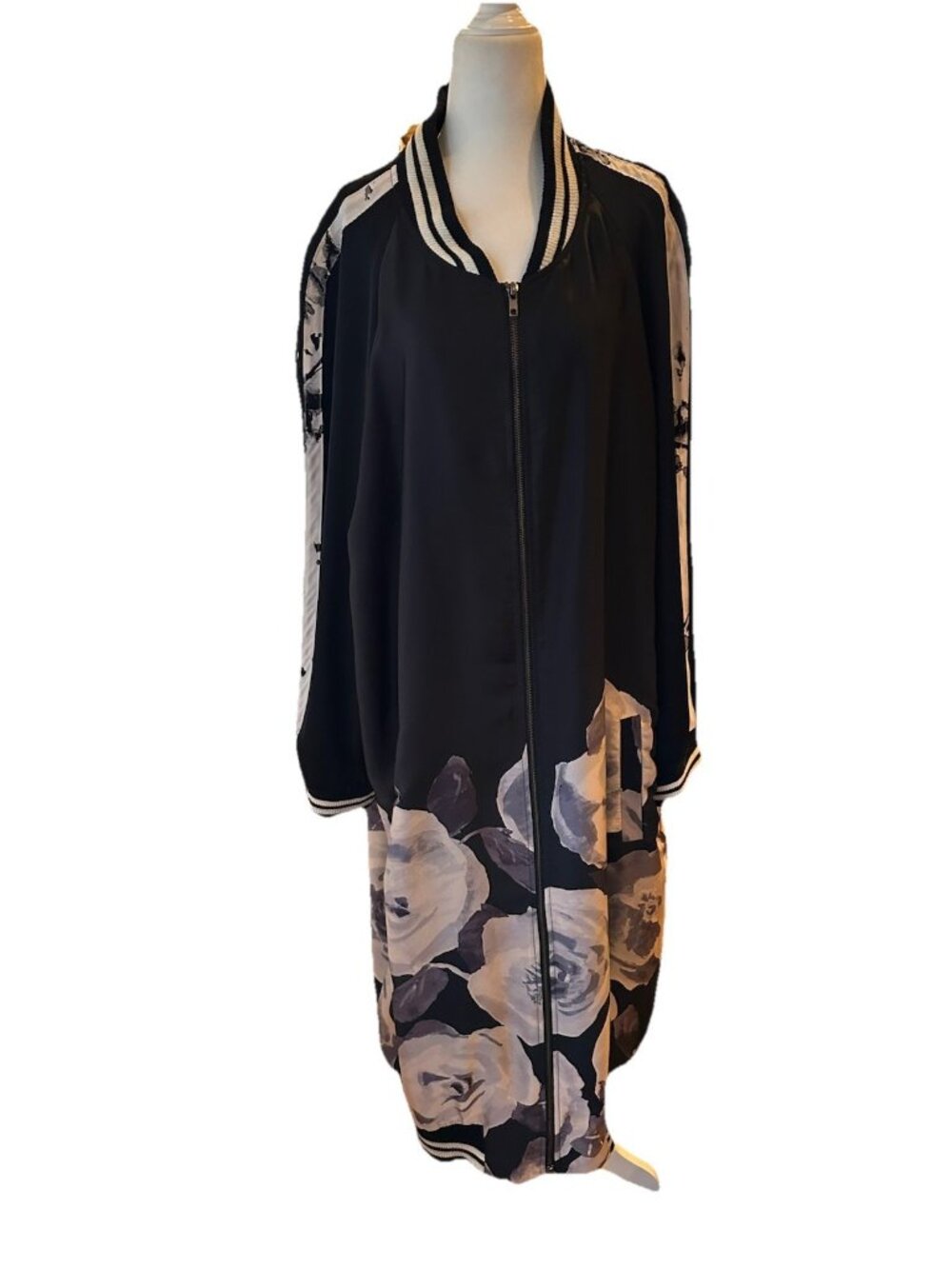 Rachel Roy Women's 3X Black White Long Satin Floral Bomber Jacket Zip Up Coat